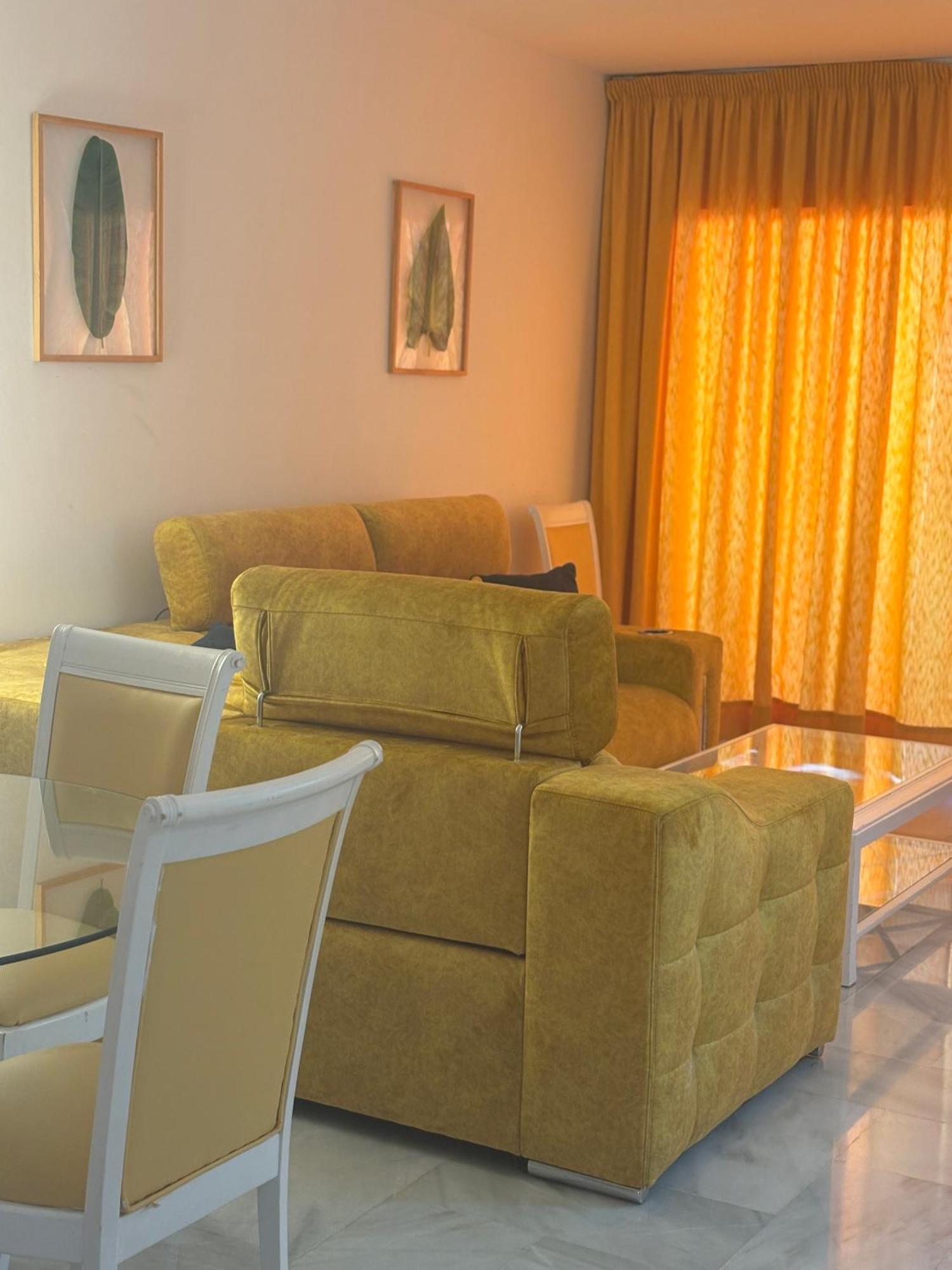 The Perfect Holiday Location Benalmádena Exteriör bild