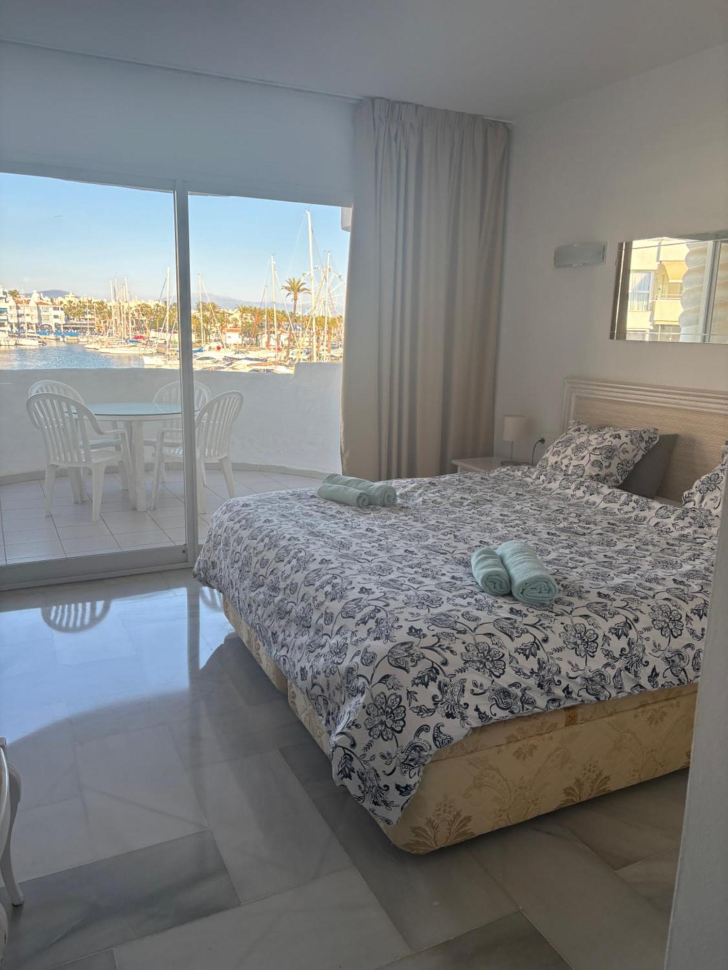 The Perfect Holiday Location Benalmádena Exteriör bild